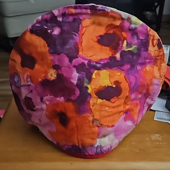 Reversible Floral Patterned Tea Cozy Handmade - Picture 2 of 2